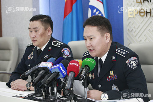 Байлдагчид гар хүрсэн алба хаагчийг цагдан хорих санал хүргүүлсэн